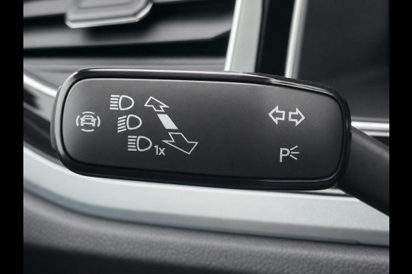 Volkswagen Taigo 1.0 TSI Life Camera Stoelverwarming Navigatie Digital Cockpit DAB  Active Cruise Control Parkeersensoren LED koplampen  Climate Control Apple Carplay