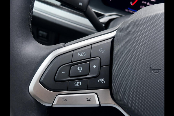 Volkswagen Taigo 1.0 TSI Life Camera Stoelverwarming Navigatie Digital Cockpit DAB  Active Cruise Control Parkeersensoren LED koplampen  Climate Control Apple Carplay