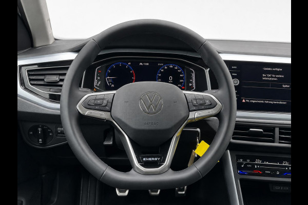 Volkswagen Taigo 1.0 TSI Life Camera Stoelverwarming Navigatie Digital Cockpit DAB  Active Cruise Control Parkeersensoren LED koplampen  Climate Control Apple Carplay