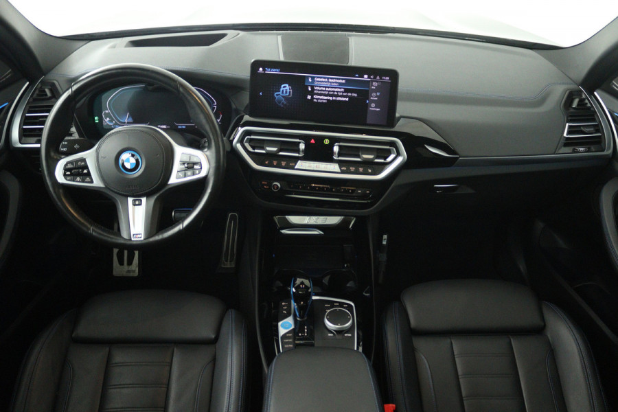 BMW iX3 High Executive 80 kWh (100% SOH, PANORAMADAK, LASER, HEAD-UP, 360 CAMERA, STUURVERWARMING)