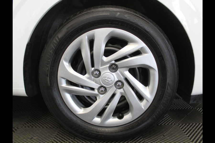 Hyundai i10 1.0 Comfort AIRCO | CRUISE | LED | DAB | CARPLAY | CV | ELRM | STB