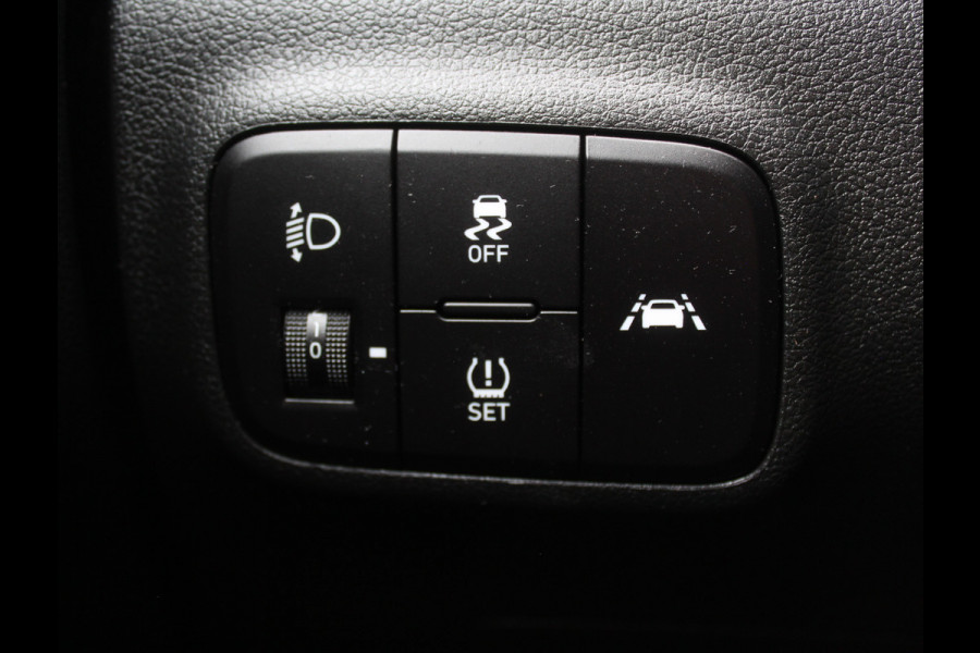 Hyundai i10 1.0 Comfort AIRCO | CRUISE | LED | DAB | CARPLAY | CV | ELRM | STB