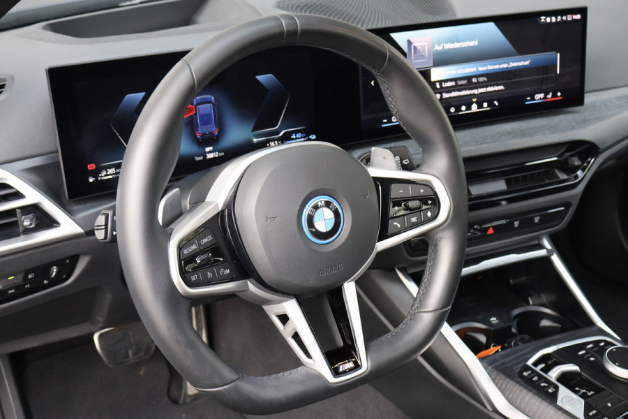 BMW 3 Serie Touring 330e | 25MY | LCI FACELIFT | BTW-AUTO | ELEK. HAAK | HEAD UP | HARMAN & KARDON | SFEERVERLICHTING | 360 CAMERA | MEMORY
