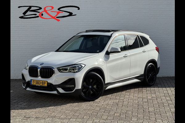 BMW X1 XDrive25e eDrive Edition Trekhaak Leder Panorama dak Led Adaptieve cruise