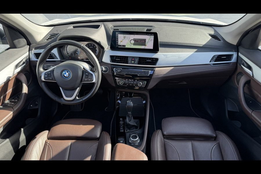 BMW X1 XDrive25e eDrive Edition Trekhaak Leder Panorama dak Led Adaptieve cruise