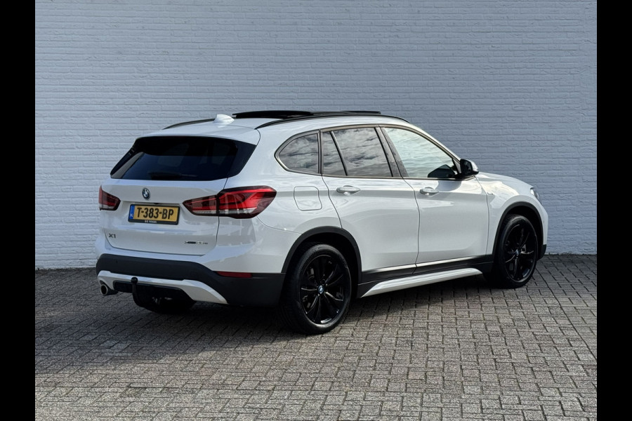 BMW X1 XDrive25e eDrive Edition Trekhaak Leder Panorama dak Led Adaptieve cruise