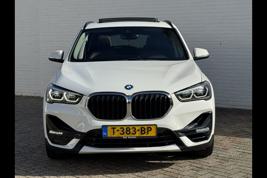 BMW X1 XDrive25e eDrive Edition Trekhaak Leder Panorama dak Led Adaptieve cruise