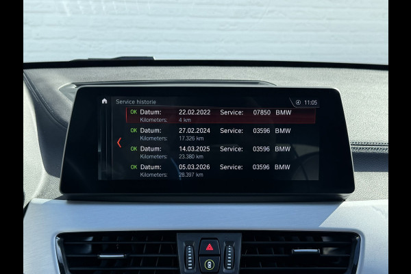 BMW X1 XDrive25e eDrive Edition Trekhaak Leder Panorama dak Led Adaptieve cruise