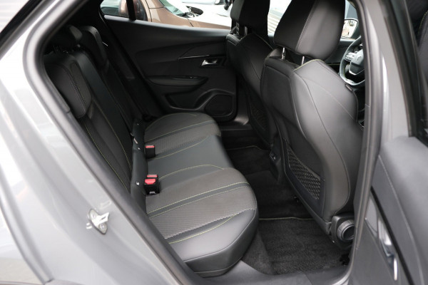 Peugeot 2008 1.2 PureTech 130 GT |UNIEK 1e Eig. 12.899km| Nardo Grey/Navigatie/Camera NIEUWSTAAT ALL-Season banden