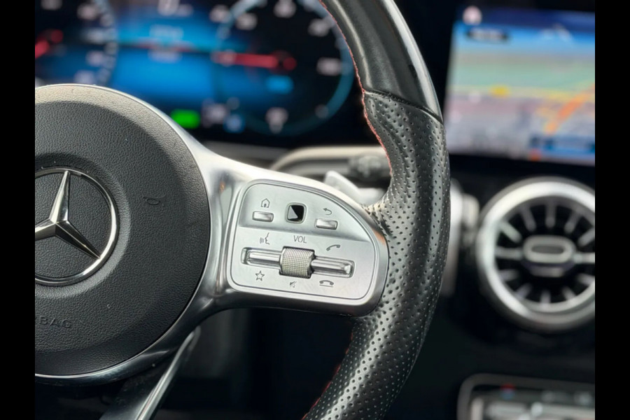 Mercedes-Benz EQB 250 AMG Line 7p. 67 kWh 93% SoH(NL-auto, 1e Eig, Dealer OndH, Panorama, SfeerV, Carplay, Camera, StoelV, Etc)