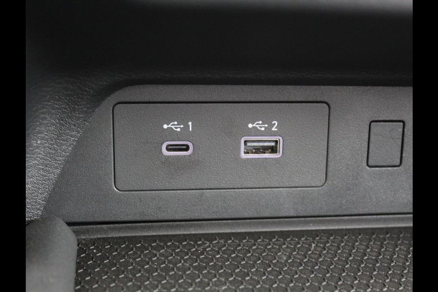 Nissan Juke 1.0 DIG-T N-Connecta AUTOMAAT | CLIMATE | CAMERA | CARPLAY | DAB | LED | NAVI | STOELVERW | CRUISE | ISOFIX