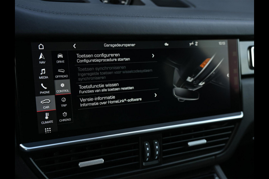 Porsche Cayenne Coupé 3.0 E-Hybrid | Sport Design | NL-Auto | Carbon Dak | Alcantara Hemel | Carbon Interieur | Luchtvering | Camera | Stuur- Stoelverwarming | Memory Seat | Soft Close | HIFI | Trekhaak |