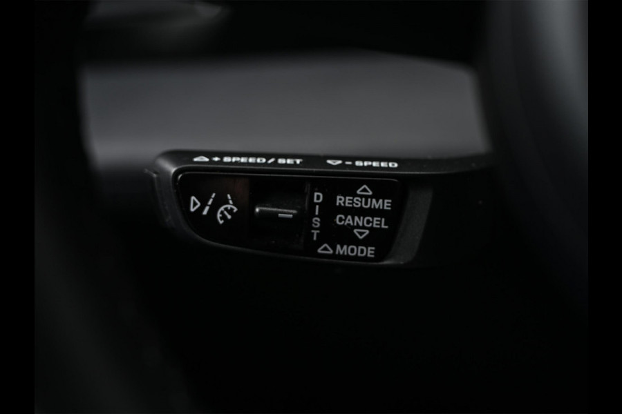 Porsche Taycan Sport Turismo 79 kWh | NL-Auto | 18-Wegs Memory Seats | Luchtvering | Adaptive Cruise | BOSE | Camera | Stoelverwarming | Ambiance Verlichting |