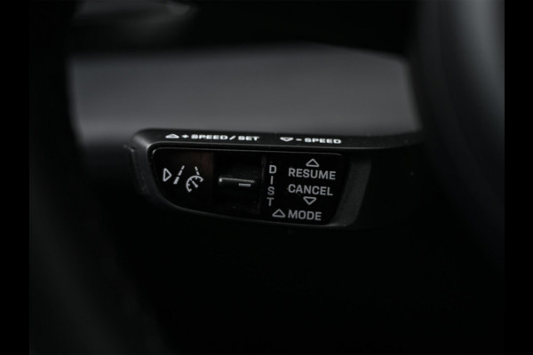 Porsche Taycan Sport Turismo 79 kWh | NL-Auto | 18-Wegs Memory Seats | Luchtvering | Adaptive Cruise | BOSE | Camera | Stoelverwarming | Ambiance Verlichting |