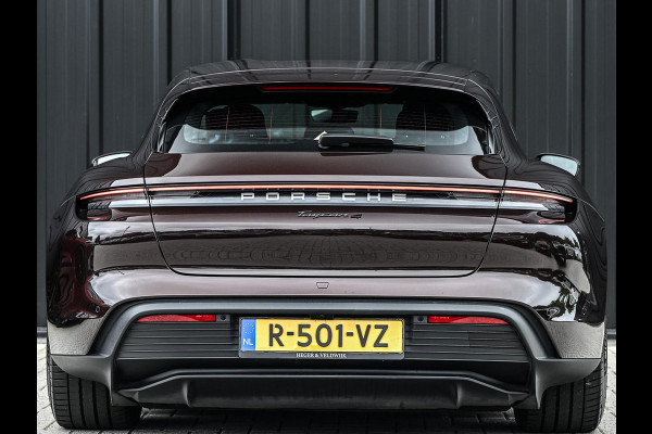 Porsche Taycan Sport Turismo 79 kWh | NL-Auto | 18-Wegs Memory Seats | Luchtvering | Adaptive Cruise | BOSE | Camera | Stoelverwarming | Ambiance Verlichting |