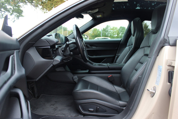 Porsche Taycan Performance 84 kWh / SoH 89,3% / Panoramadak / Camera / Luchtvering / 20'' / Leder / CarPlay / Stoelverwarming / DAB / ACC