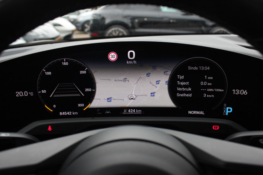 Porsche Taycan Performance 84 kWh / SoH 89,3% / Panoramadak / Camera / Luchtvering / 20'' / Leder / CarPlay / Stoelverwarming / DAB / ACC
