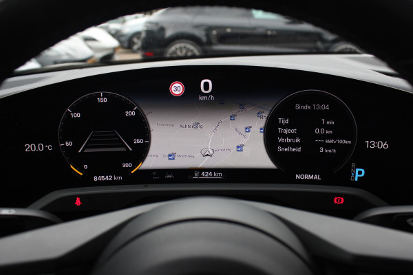 Porsche Taycan Performance 84 kWh / SoH 89,3% / Panoramadak / Camera / Luchtvering / 20'' / Leder / CarPlay / Stoelverwarming / DAB / ACC
