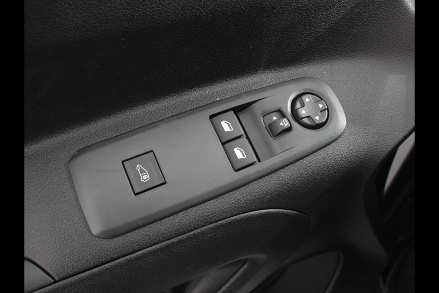 Peugeot Partner 1.5 BlueHDi 130PK L2 Automaat Navigatie Apple Carplay trekhaak Cruise Control Airco