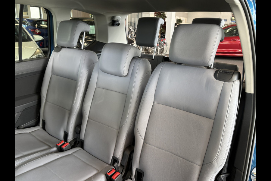 Volkswagen Touran 1.5 TSi DSG Comfortline 7-pers. SCHUIFDAK/LEDER/CAMERA/NAVI/ADAPT.CRUISE/WINTERPACK