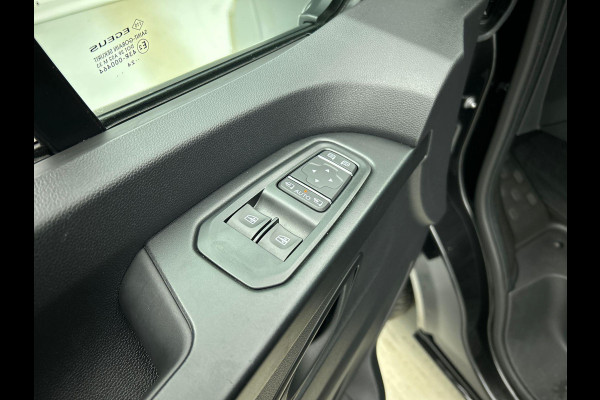 Renault Trafic 2.0 Blue dCi 150 EDC T30 L2H1 Advance Trekhaak Navigatie Apple CarPlay Android Auto Camere Parkeerhulp Cruise Control Dodehoekdetectie Climate Control Lichtmetalen velgen