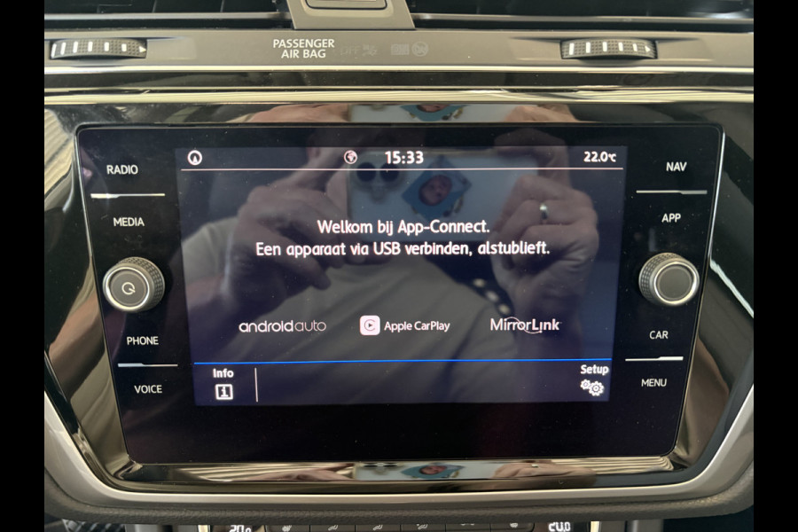 Volkswagen Touran 1.5 TSi DSG Comfortline 7-pers. SCHUIFDAK/LEDER/CAMERA/NAVI/ADAPT.CRUISE/WINTERPACK