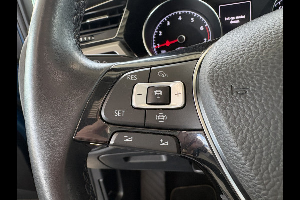 Volkswagen Touran 1.5 TSi DSG Comfortline 7-pers. SCHUIFDAK/LEDER/CAMERA/NAVI/ADAPT.CRUISE/WINTERPACK