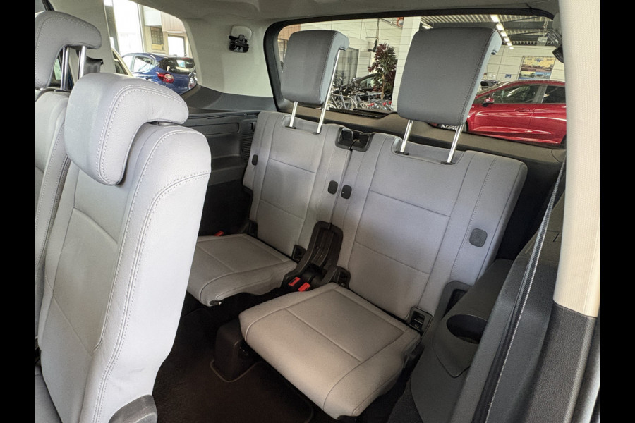 Volkswagen Touran 1.5 TSi DSG Comfortline 7-pers. SCHUIFDAK/LEDER/CAMERA/NAVI/ADAPT.CRUISE/WINTERPACK