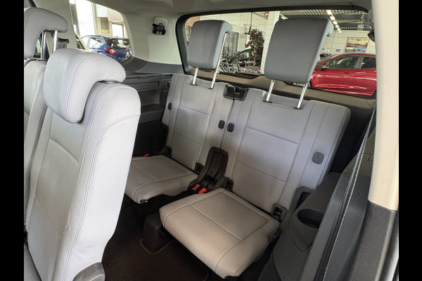 Volkswagen Touran 1.5 TSi DSG Comfortline 7-pers. SCHUIFDAK/LEDER/CAMERA/NAVI/ADAPT.CRUISE/WINTERPACK