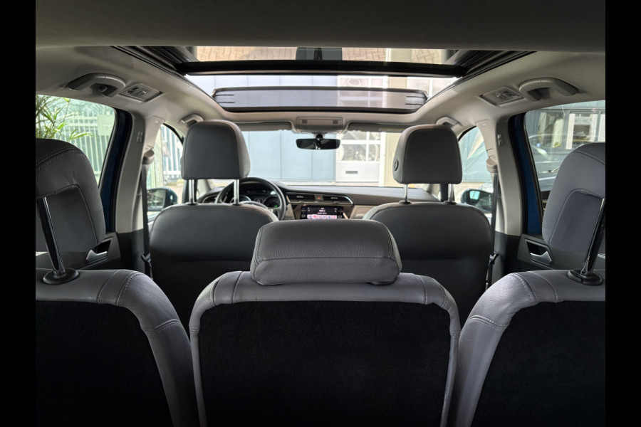 Volkswagen Touran 1.5 TSi DSG Comfortline 7-pers. SCHUIFDAK/LEDER/CAMERA/NAVI/ADAPT.CRUISE/WINTERPACK