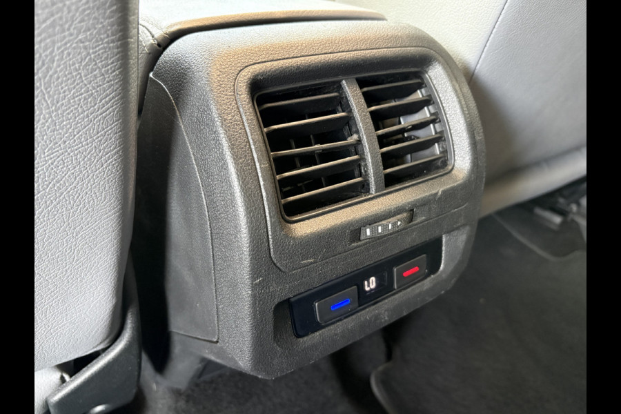 Volkswagen Touran 1.5 TSi DSG Comfortline 7-pers. SCHUIFDAK/LEDER/CAMERA/NAVI/ADAPT.CRUISE/WINTERPACK