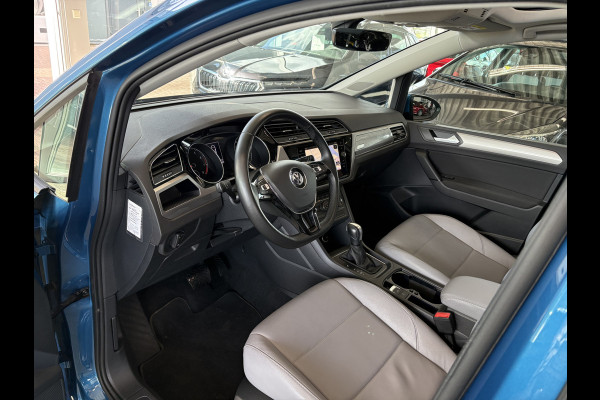 Volkswagen Touran 1.5 TSi DSG Comfortline 7-pers. SCHUIFDAK/LEDER/CAMERA/NAVI/ADAPT.CRUISE/WINTERPACK