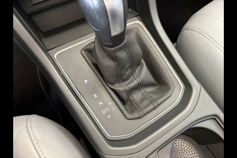 Volkswagen Touran 1.5 TSi DSG Comfortline 7-pers. SCHUIFDAK/LEDER/CAMERA/NAVI/ADAPT.CRUISE/WINTERPACK