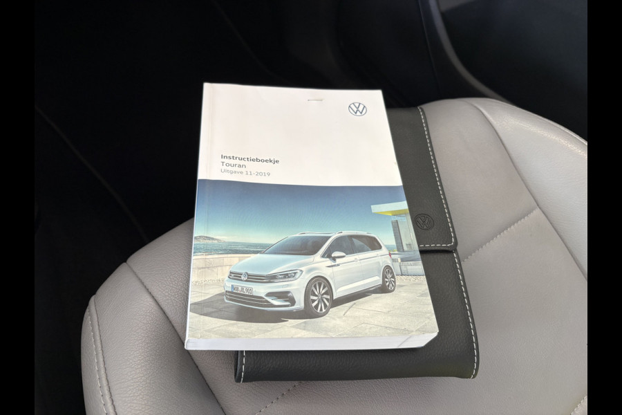 Volkswagen Touran 1.5 TSi DSG Comfortline 7-pers. SCHUIFDAK/LEDER/CAMERA/NAVI/ADAPT.CRUISE/WINTERPACK