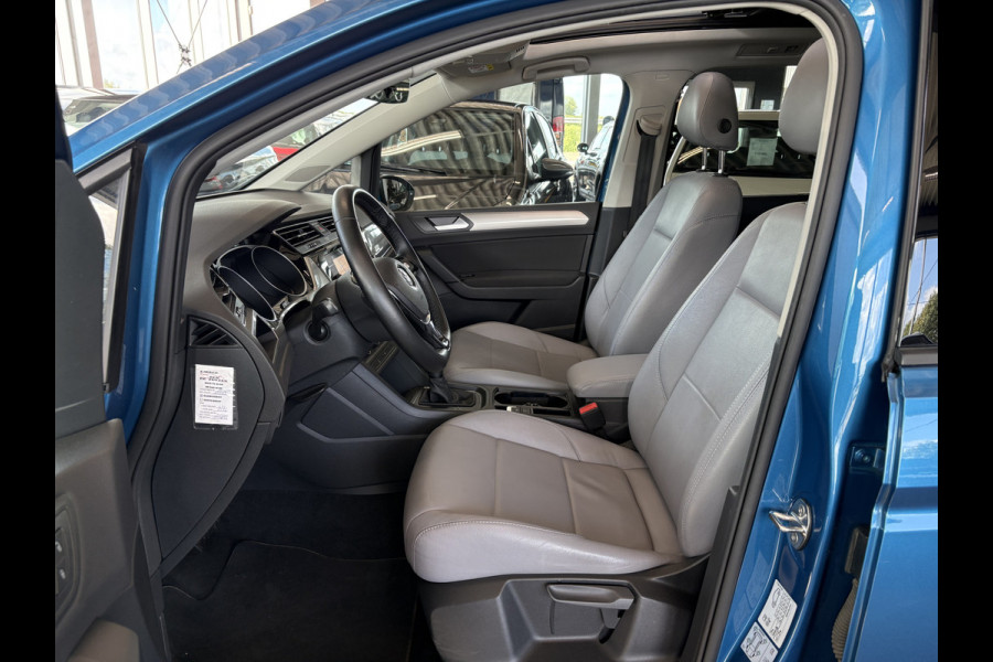 Volkswagen Touran 1.5 TSi DSG Comfortline 7-pers. SCHUIFDAK/LEDER/CAMERA/NAVI/ADAPT.CRUISE/WINTERPACK