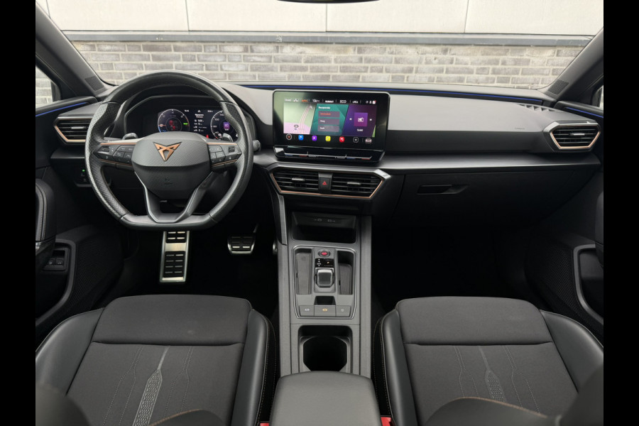 CUPRA Leon Sportstourer 1.4 e-Hybrid VZ 245PK | Sfeerverlichting | Camera | Carplay | LED |