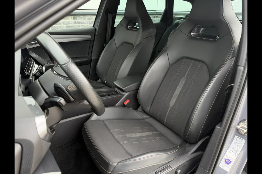 CUPRA Leon Sportstourer 1.4 e-Hybrid VZ 245PK | Sfeerverlichting | Camera | Carplay | LED |