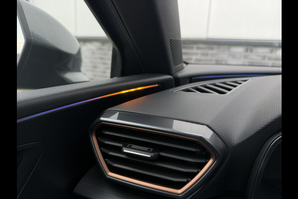 CUPRA Leon Sportstourer 1.4 e-Hybrid VZ 245PK | Sfeerverlichting | Camera | Carplay | LED |