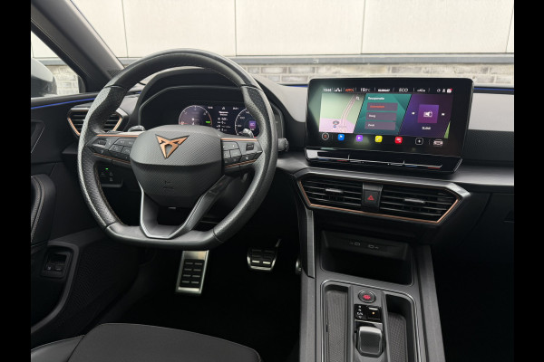 CUPRA Leon Sportstourer 1.4 e-Hybrid VZ 245PK | Sfeerverlichting | Camera | Carplay | LED |