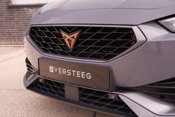 CUPRA Leon Sportstourer 1.4 e-Hybrid VZ 245PK | Sfeerverlichting | Camera | Carplay | LED |
