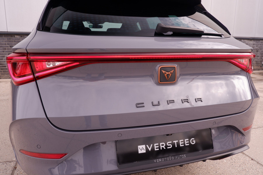 CUPRA Leon Sportstourer 1.4 e-Hybrid VZ 245PK | Sfeerverlichting | Camera | Carplay | LED |