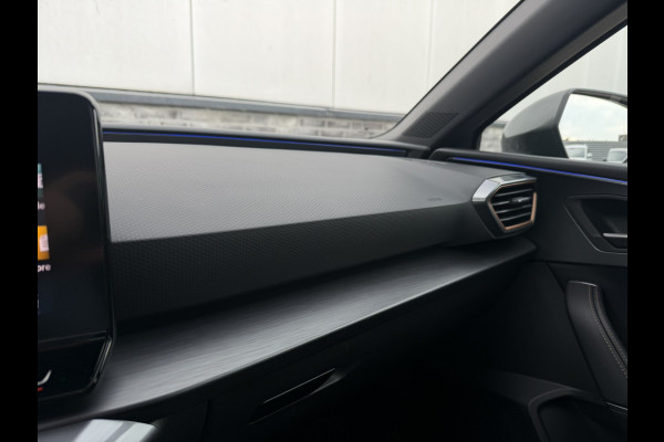 CUPRA Leon Sportstourer 1.4 e-Hybrid VZ 245PK | Sfeerverlichting | Camera | Carplay | LED |