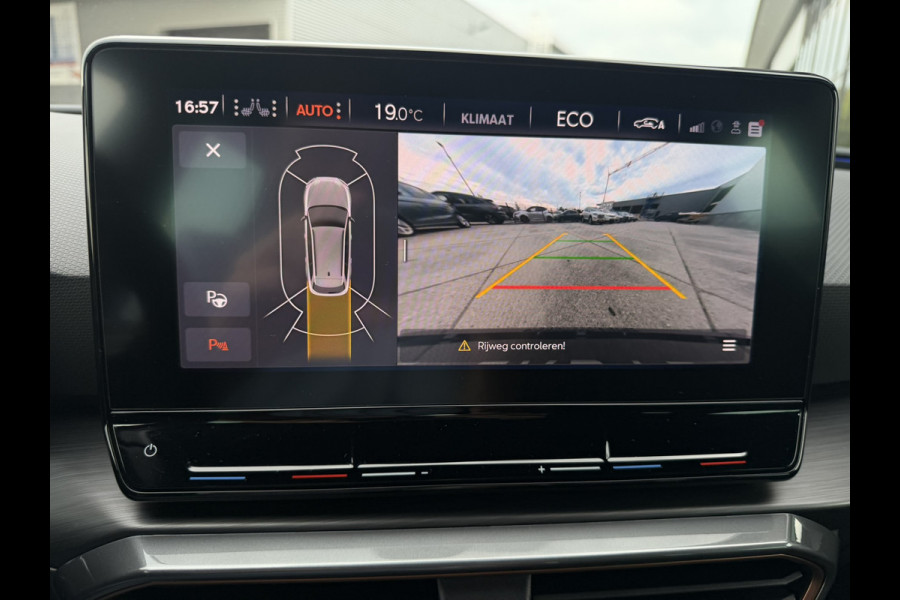 CUPRA Leon Sportstourer 1.4 e-Hybrid VZ 245PK | Sfeerverlichting | Camera | Carplay | LED |