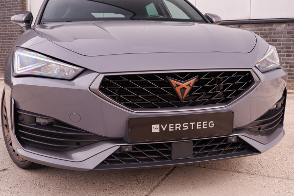 CUPRA Leon Sportstourer 1.4 e-Hybrid VZ 245PK | Sfeerverlichting | Camera | Carplay | LED |
