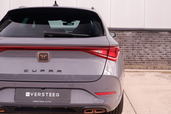 CUPRA Leon Sportstourer 1.4 e-Hybrid VZ 245PK | Sfeerverlichting | Camera | Carplay | LED |