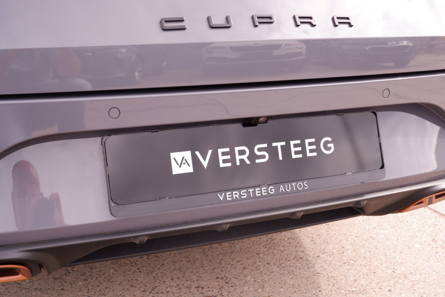 CUPRA Leon Sportstourer 1.4 e-Hybrid VZ 245PK | Sfeerverlichting | Camera | Carplay | LED |