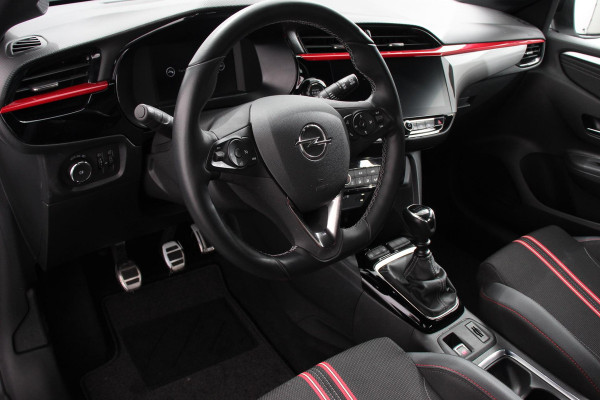 Opel Corsa 1.2 Turbo 100pk GS Line Opel Corsa 1.2 GS Line  Navigatie  Apple Carplay/Android Auto  Climate Control  Cruise Control  Lichtmetalen velgen  Sportstoelen