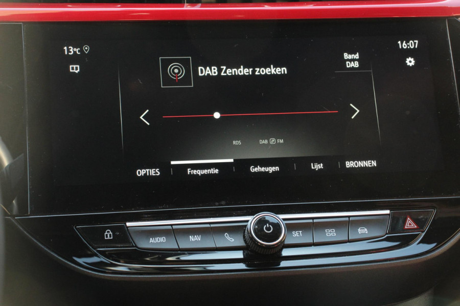 Opel Corsa 1.2 Turbo 100pk GS Line Opel Corsa 1.2 GS Line  Navigatie  Apple Carplay/Android Auto  Climate Control  Cruise Control  Lichtmetalen velgen  Sportstoelen