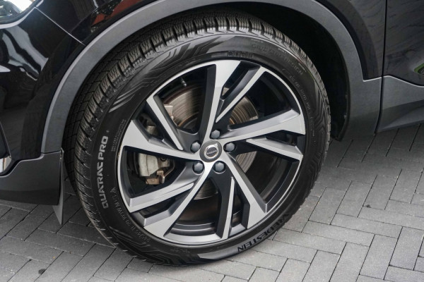 Volvo XC40 R-Design T5 Recharge 1.5 T5 PHEV 262PK Memory/ACC/Trkhk/RCam/Black-line