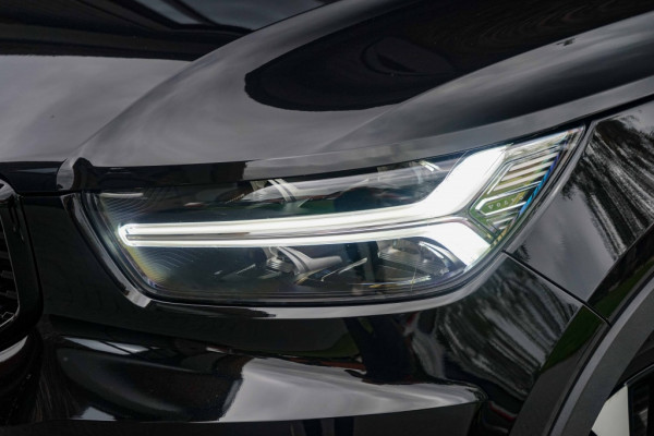 Volvo XC40 R-Design T5 Recharge 1.5 T5 PHEV 262PK Memory/ACC/Trkhk/RCam/Black-line